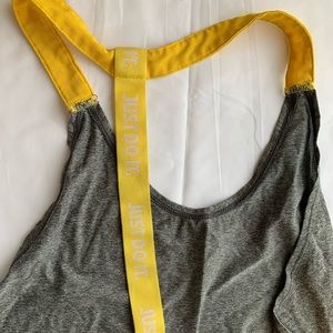 Sports tank top